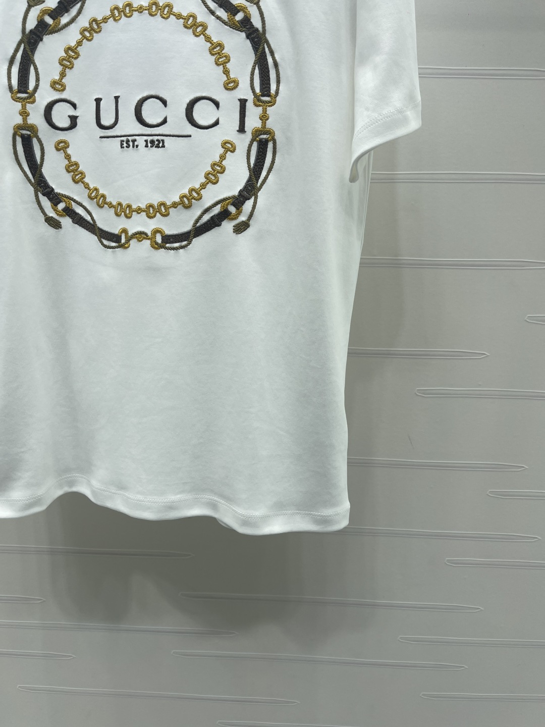 Women's short sleeves